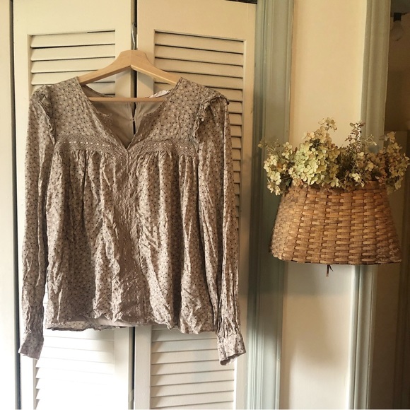 Neuflora Floral Blouse - Picture 1 of 3